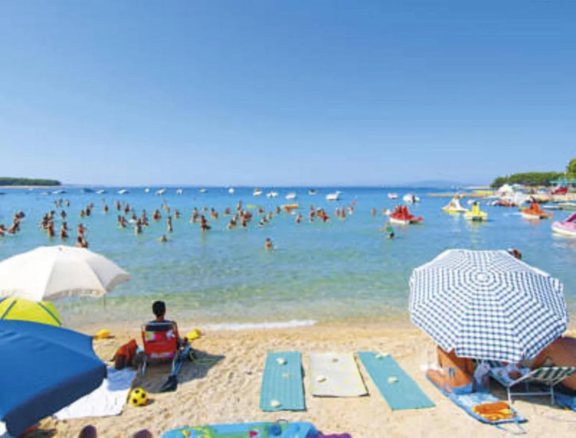 Rab Oasis Retreat - 3 Bedroom Apartment Palit